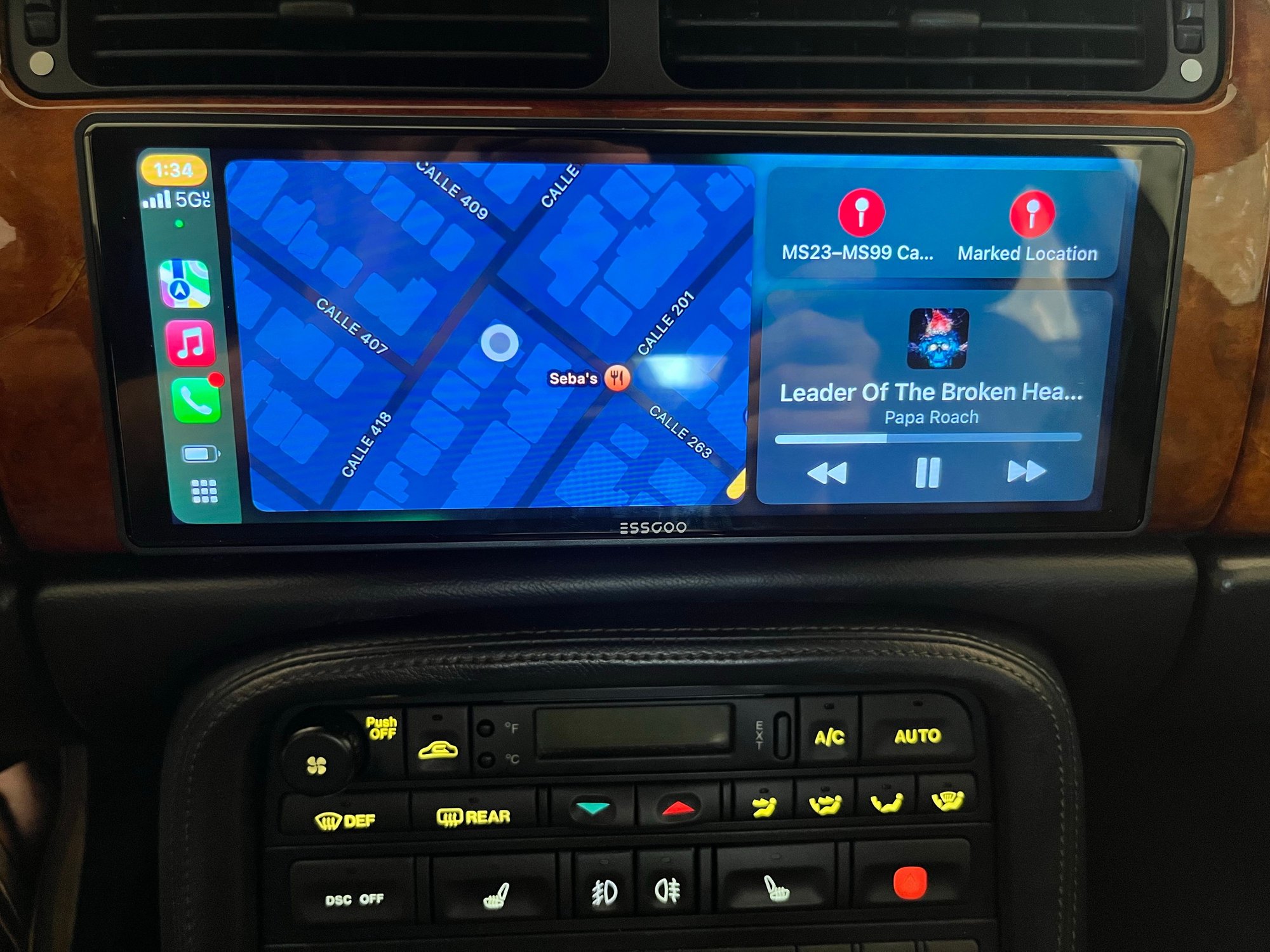This view gives you Maps and Music at a glance. 