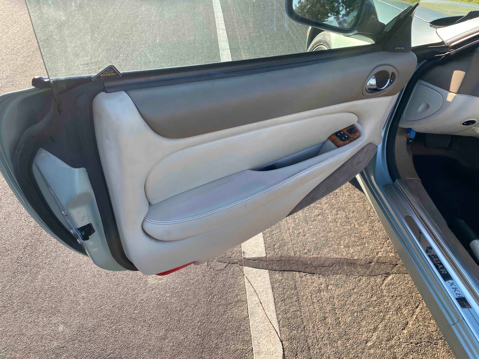 2000 Jaguar XK8 - Gorgeous 2000 XK8 (75k miles) - Used - VIN SAJJA42C1YNA07011 - 75,300 Miles - 8 cyl - 2WD - Automatic - Convertible - Blue - Sacramento, CA 95618, United States