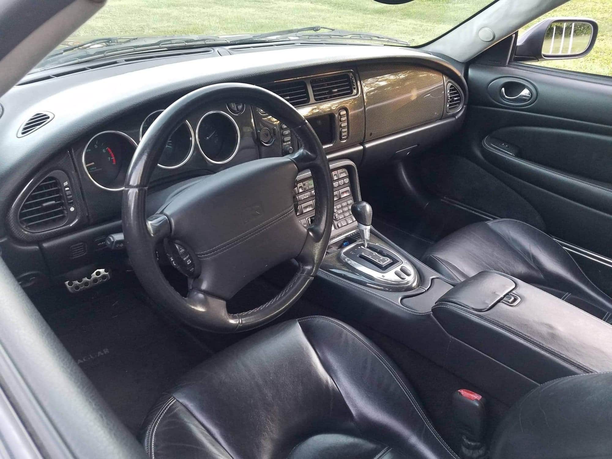 2006 Jaguar XKR - Running 06 Xkr engine and transmission part out 180k - Newark, DE 19711, United States