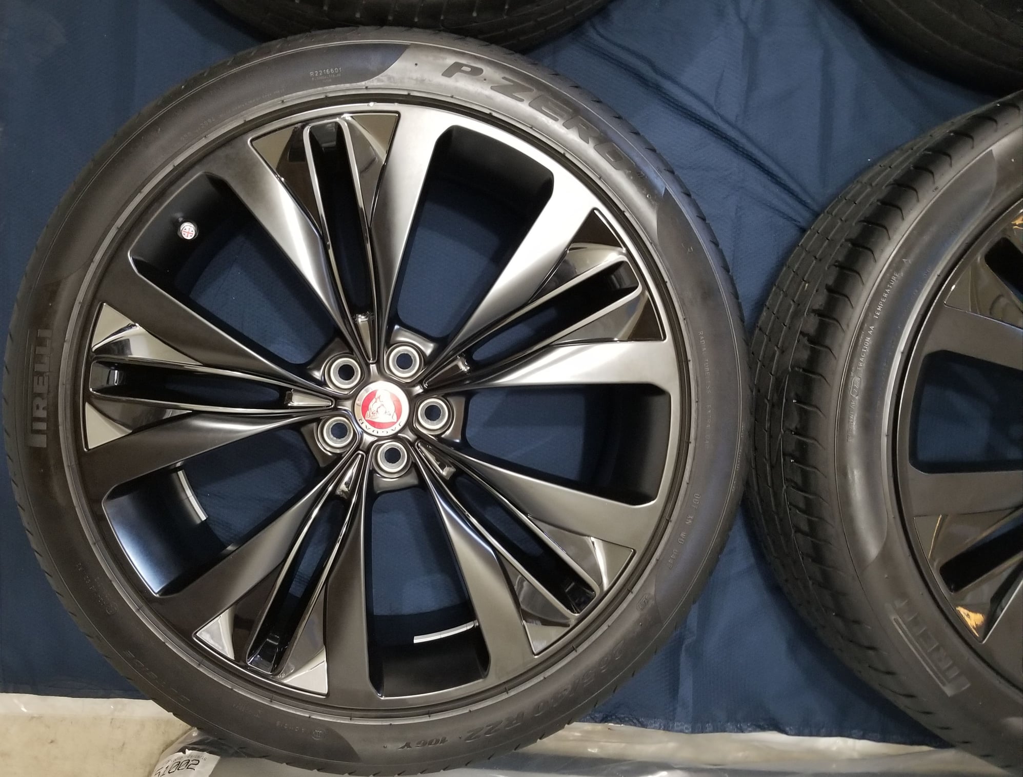 Wheels and Tires/Axles - Jaguar Double Helix 22 Inch Forged Rims - T4A3797 -W/ TPMS & Pirelli... - New - All Years Jaguar All Models - Toronto, ON L7A0T7, Canada