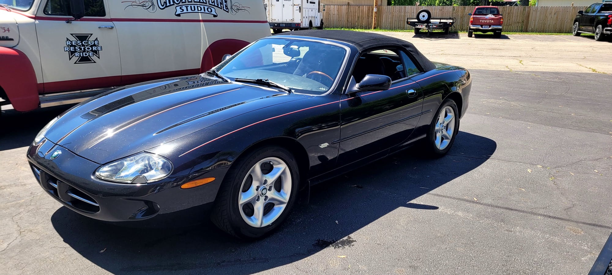 2000 Jaguar XK8 - 2000 XK8 - Used - VIN SAJJA42C4YNA02916 - 145,000 Miles - 8 cyl - 2WD - Automatic - Convertible - Black - Edgerton, WI 53534, United States