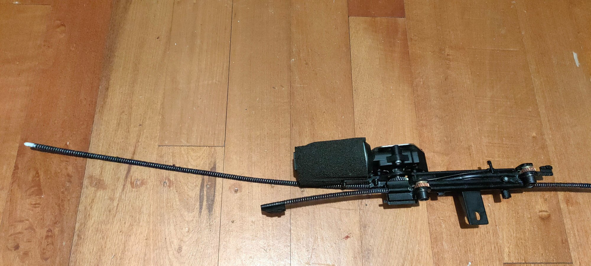 Front sunroof blind drive spindle Jaguar Forums Jaguar Enthusiasts