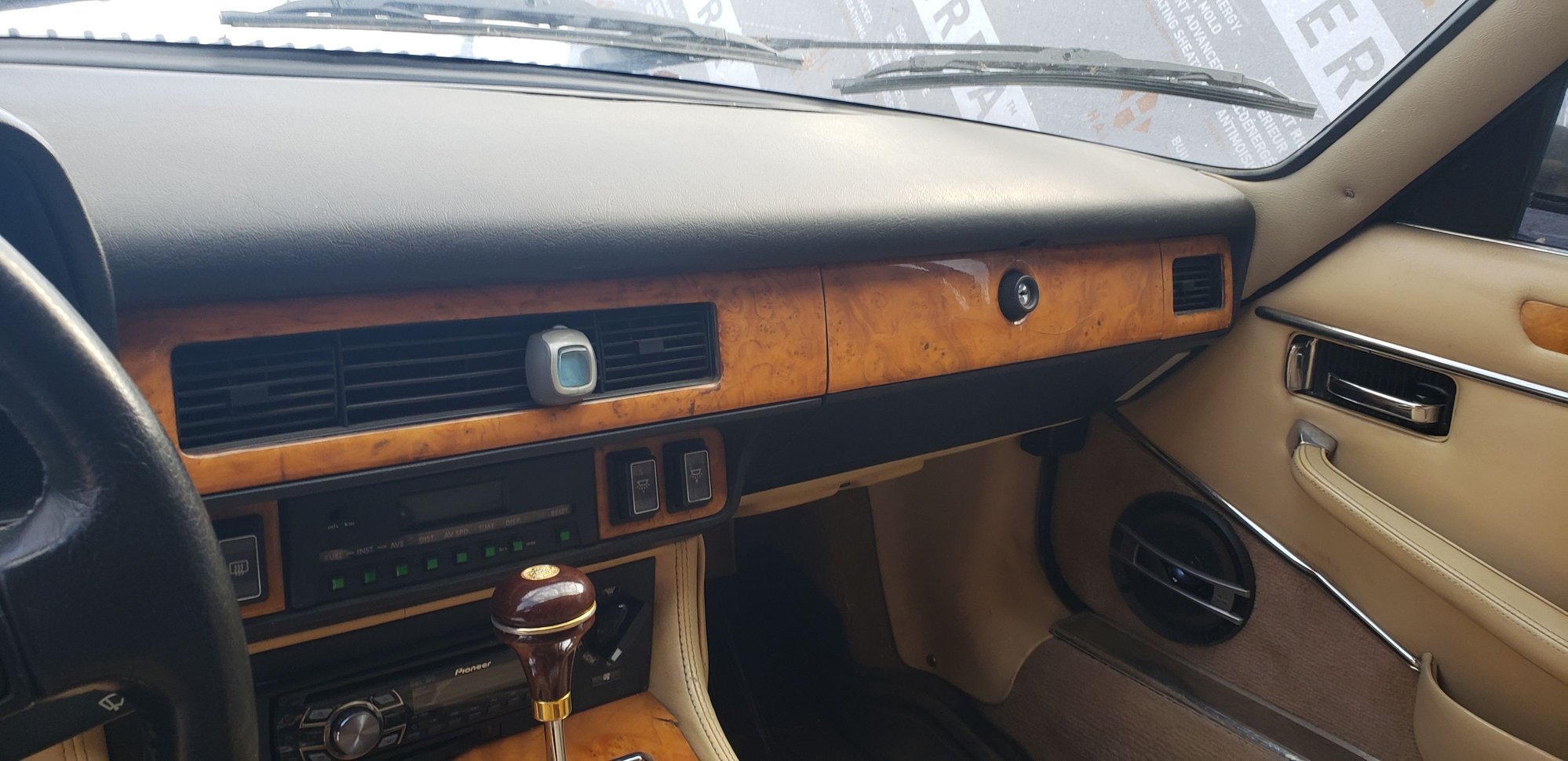 1991 Jaguar XJS - rarest of rare 1991 XJ-S classic collection V-12 cabriolet - Used - VIN SAJTW4843MC177741 - 56,001 Miles - 12 cyl - 2WD - Automatic - Convertible - Red - Calgary, AB T2Z3H7, Canada