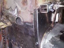 Fitting repair panel on b post