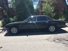 Side Jaguar XJ6 1991