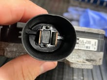 4-pin plug