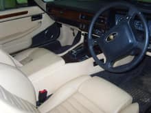 The Original Steering Wheel on my 1990 XJS V12 but do you think that the Sports Wheel would look better?