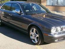 SUPER V8 with special paint option SLATE and 19 inch chromium mag option