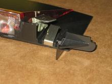 Added plastic angle for broken clip