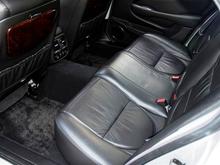 2005 XJ8 VDP Platinum/Black