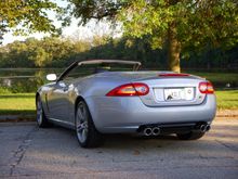 Notice the tail lights. The reflection are great.
The amber reflector seem like the lights are on.