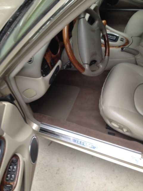 Interior/Upholstery - Floor Mats front and rear 1999 XJ8 VDP Long wheel base - Used - 1999 Jaguar XJ8 - Soddy Daisy, TN 37379, United States