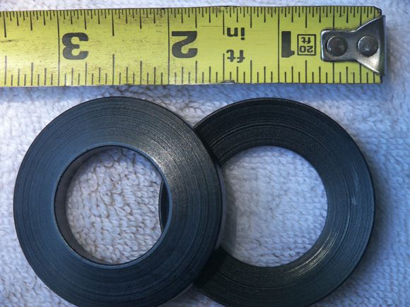 1 pair of self aligning washers, spherical faces face each other, 2 pairs back to back, flat faces face out on each pair