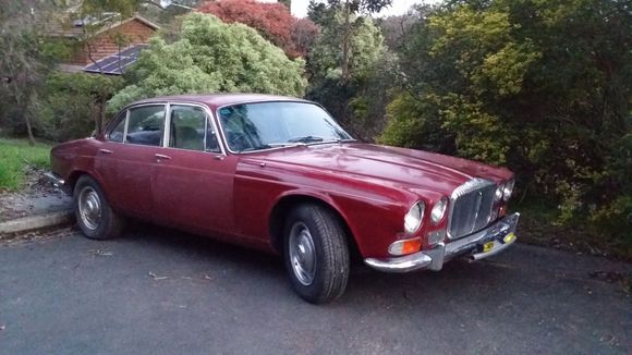 Finally pick up my second Daimler sovereign series 1 This is a very early car with some of the early features 
Its in better condition than I first thought looks like the front and rear end have been rebuilt may be the an engine rebuild new radiator and a stainless steel exhaust this was ment to be spares for my other Daimler but I think I'll have to try and presserve it for restoration