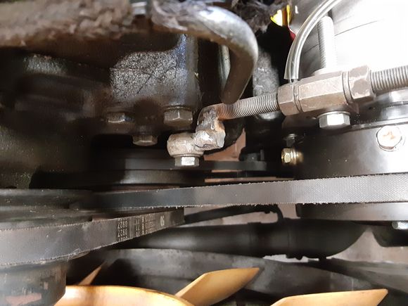 Note (untidy) "jog" in adjuster rod and 1/2" spacer removed