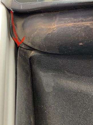 Water will drain off roof to this area. This side has a small gap between the seal and the body work