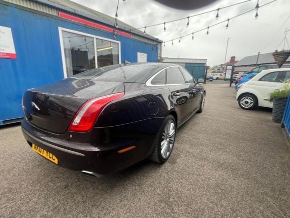 2010 Jaguar XJL 3.0 Ltr Diesel in Caviar