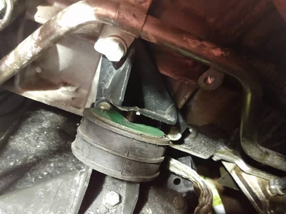 1989 XJS V12 Convertible - motor mount when I cranked it up about an inch
