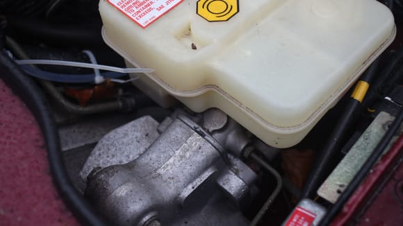 Master Cylinder Actuator
As fitted to my 1990 XJS 5.3 V12