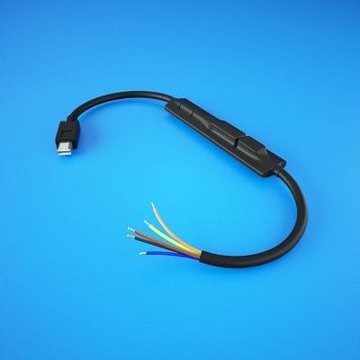 First products shipped in December 2018 and
January 2019 will have heatshrink (pictured here)
rather than the plastic case.
