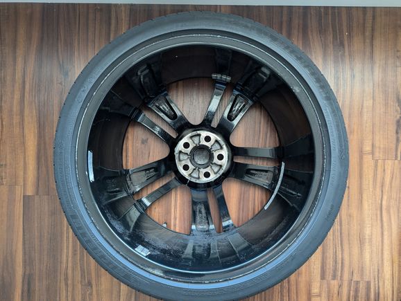 Wheel 1 (Front) -- inside