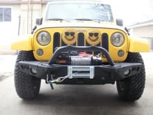 Smittybult SRC M.O.D. bumper with Q9000 winch and KC daylighters