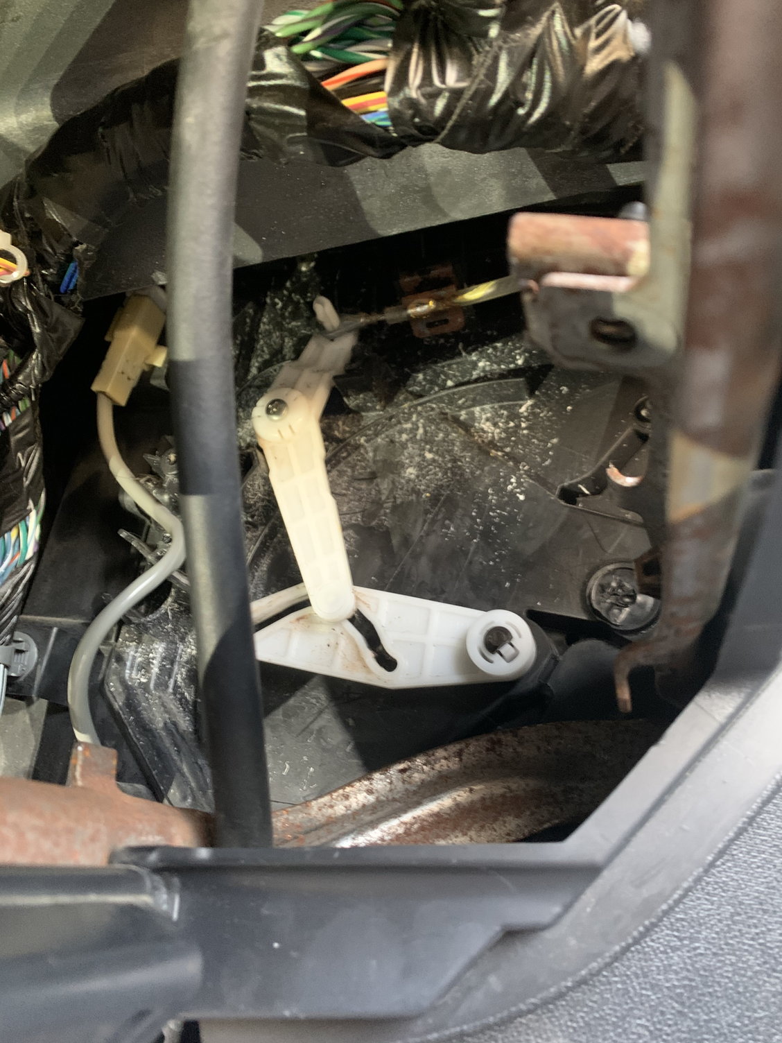 09 Unlimited Rubicon Blend Door Actuator  - The top  destination for Jeep JK and JL Wrangler news, rumors, and discussion
