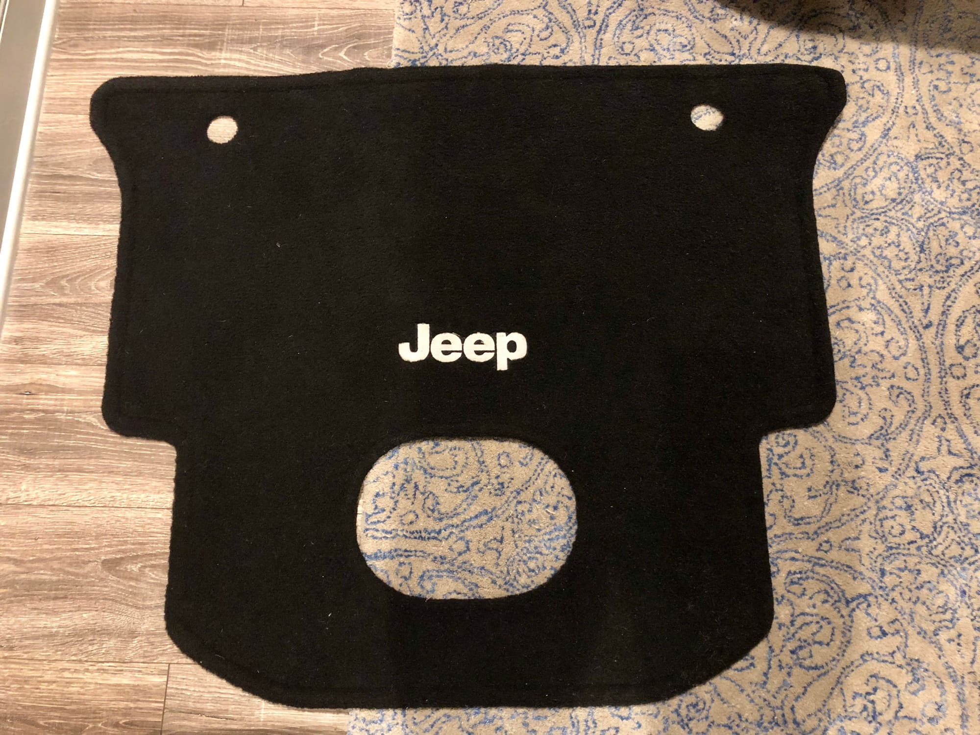 Accessories - Jeep Wrangler Unlimited Rear Cargo Mat - Used - 2007 to 2017 Jeep Wrangler - Cary, NC 27519, United States