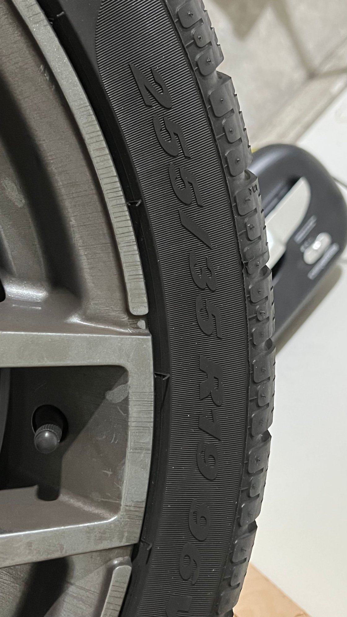 Wheels and Tires/Axles - Mercedes CLS63 AMG / E63 AMG WINTER wheels and tires - Used - 2012 to 2018 Mercedes-Benz CLS63 AMG S - 2012 to 2018 Mercedes-Benz E63 AMG S - Lake Forest, IL 60045, United States