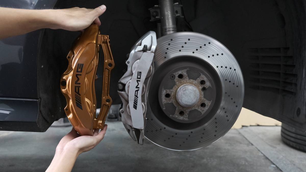 Mercedes Benz Eclass W212 E200 Genuine AMG E63 Front 6 Pot Rear 4 Pot