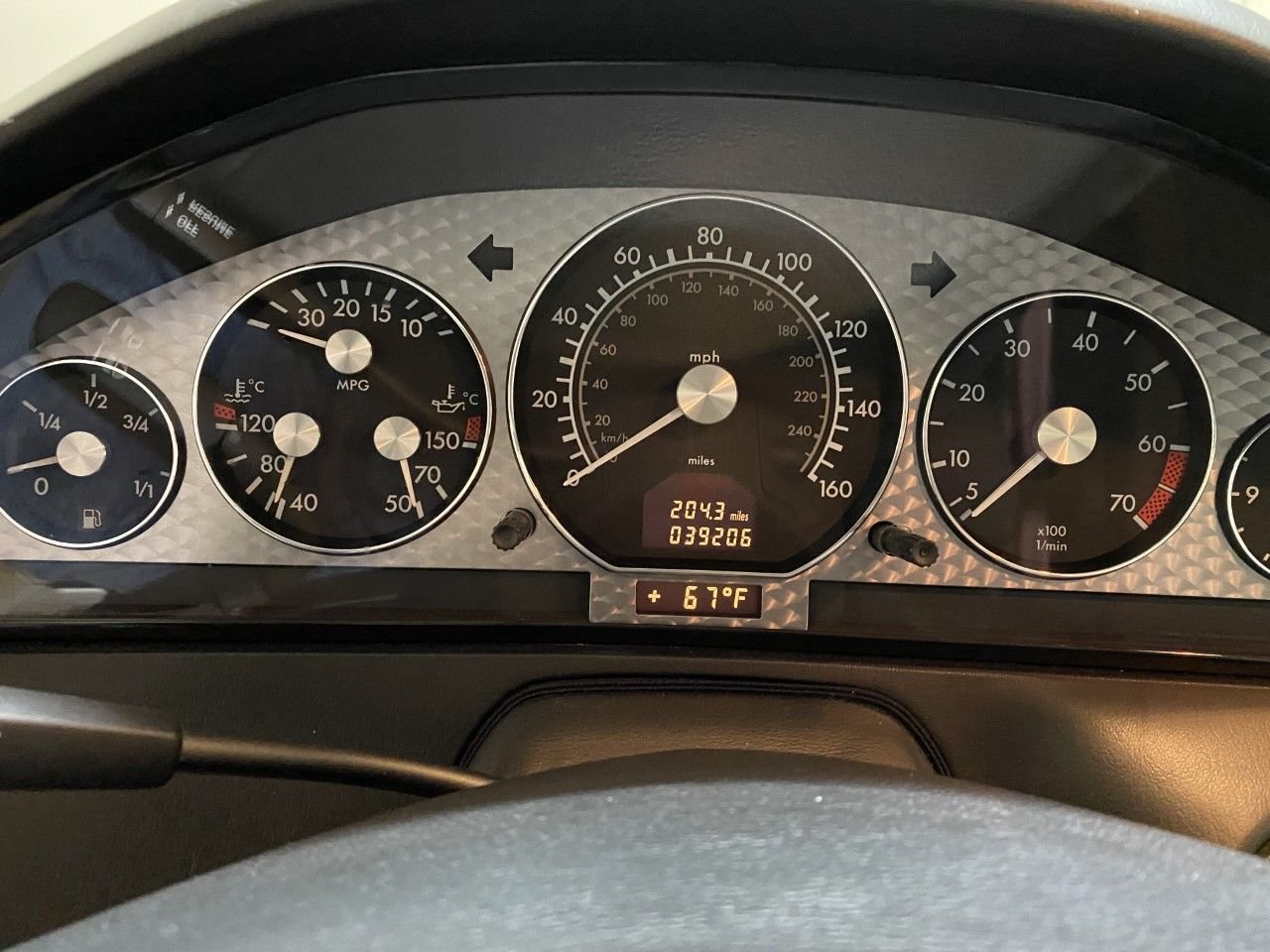 2002 Mercedes-Benz SL500 - 2002 SL500 SILVER ARROW. - Used - VIN WDBFA68F12F204341 - 39,220 Miles - 8 cyl - 2WD - Automatic - Convertible - Silver - Tulsa, OK 74011, United States