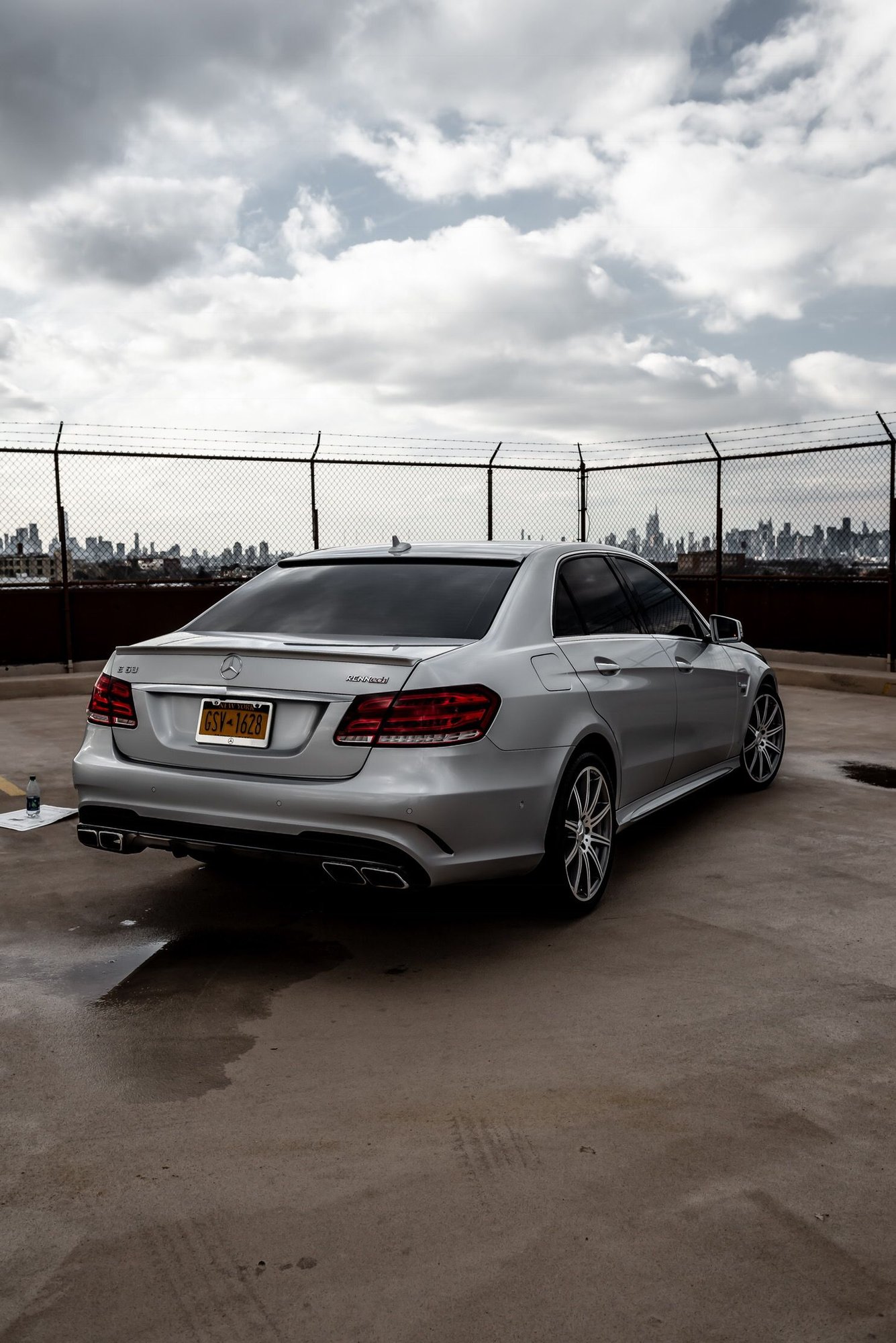 2014 Mercedes-Benz E63 AMG - 2014 Mercedes Benz E63 Renntech - Used - VIN WDDHF9CB8EA940332 - 23,500 Miles - 8 cyl - AWD - Automatic - Sedan - Silver - Queens, NY 11379, United States