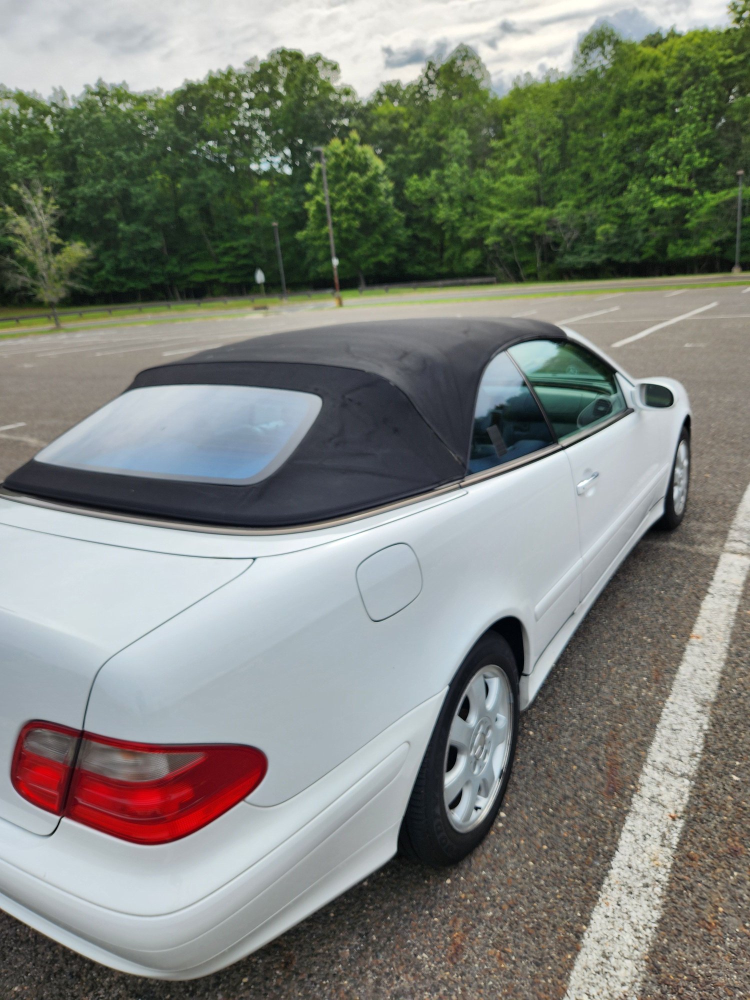 2001 Mercedes-Benz CLK320 - CLK320 W208 Cabriolet Well kept real treasure - Used - VIN WDBLK65G61T062520 - 103,000 Miles - 6 cyl - 2WD - Convertible - White - Voorhees, NJ 08043, United States