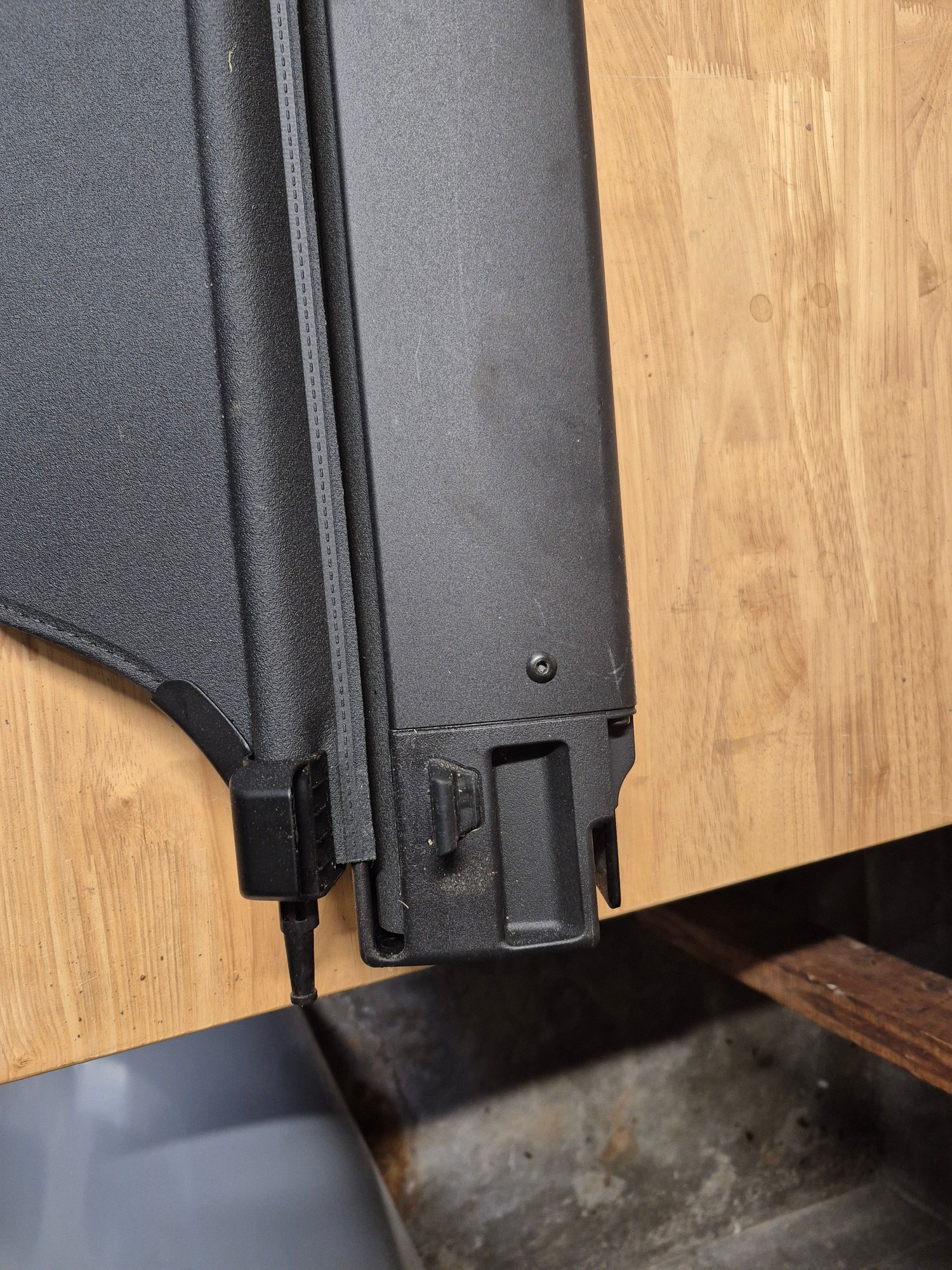 Interior/Upholstery - rear cargo cover from 2016 E63S wagon - will fit others - Used - 2012 to 2018 Mercedes-Benz E63 AMG - Newport News, VA 02360, United States