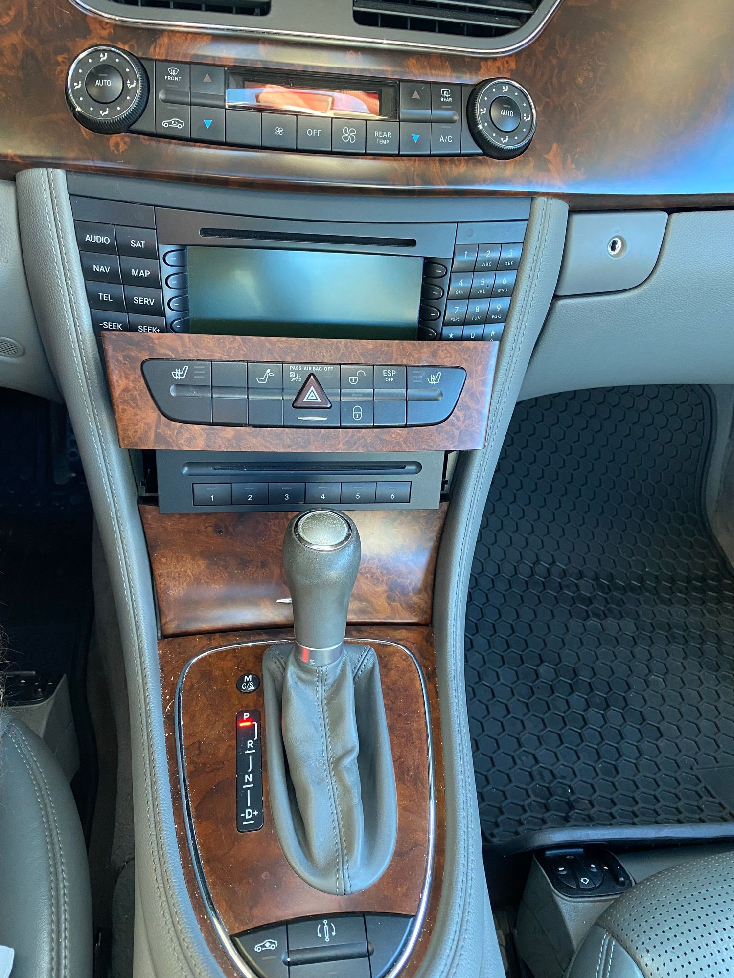 2006 Mercedes-Benz CLS55 AMG - 2006 Mercedes-Benz CLS-Class CLS AMG 55 - Used - VIN wdddj76x16a055240 - 91,500 Miles - 8 cyl - 2WD - Automatic - Sedan - Silver - Navarre, FL 32566, United States