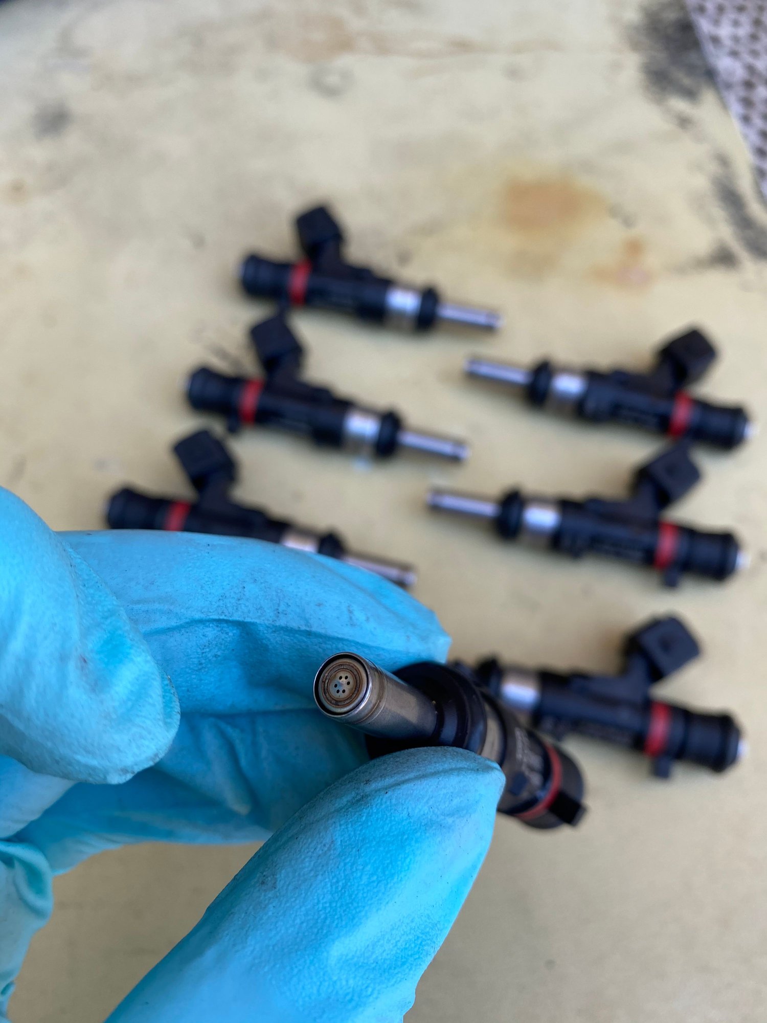 Engine - Intake/Fuel - 630cc bosch fuel injectors - Used - 2008 to 2014 Mercedes-Benz C63 AMG - 2007 to 2010 Mercedes-Benz E63 AMG - San Jose, CA 95123, United States