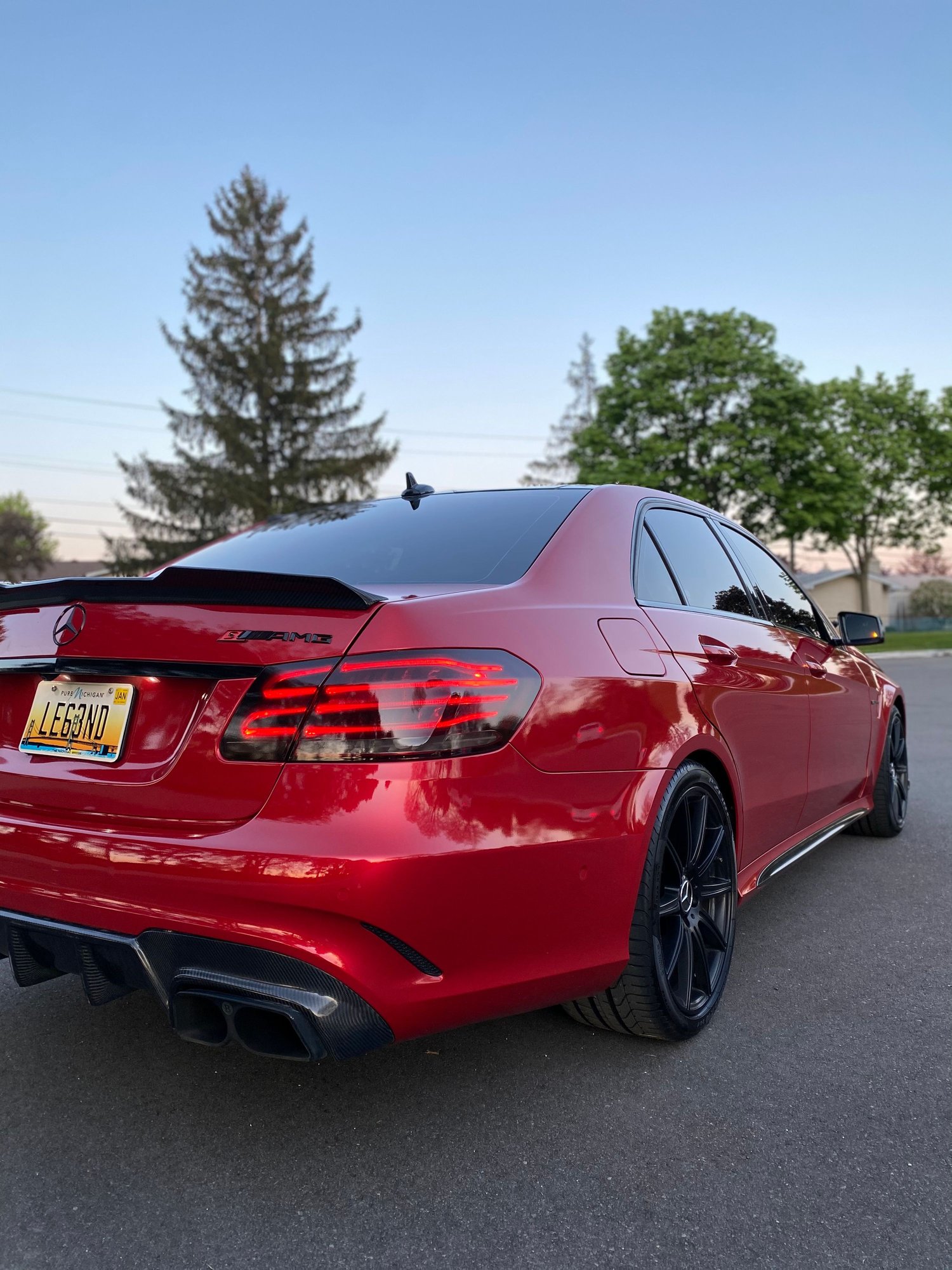 2016 Mercedes-Benz E63 AMG S - 2016 Mercedes E63 S AMG - Used - VIN WDDHF7GBXGB273176 - 56,000 Miles - 8 cyl - 4WD - Automatic - Sedan - Gray - Rochester Hills, MI 48306, United States