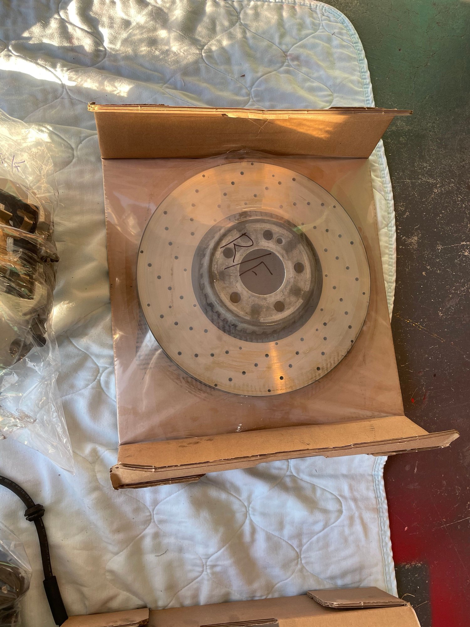 Brakes - 2019 Mercedes C43 AMG Brake set (Full front and rear set) - Used - 2014 to 2019 Mercedes-Benz C43 AMG - Bethlehem, PA 18020, United States