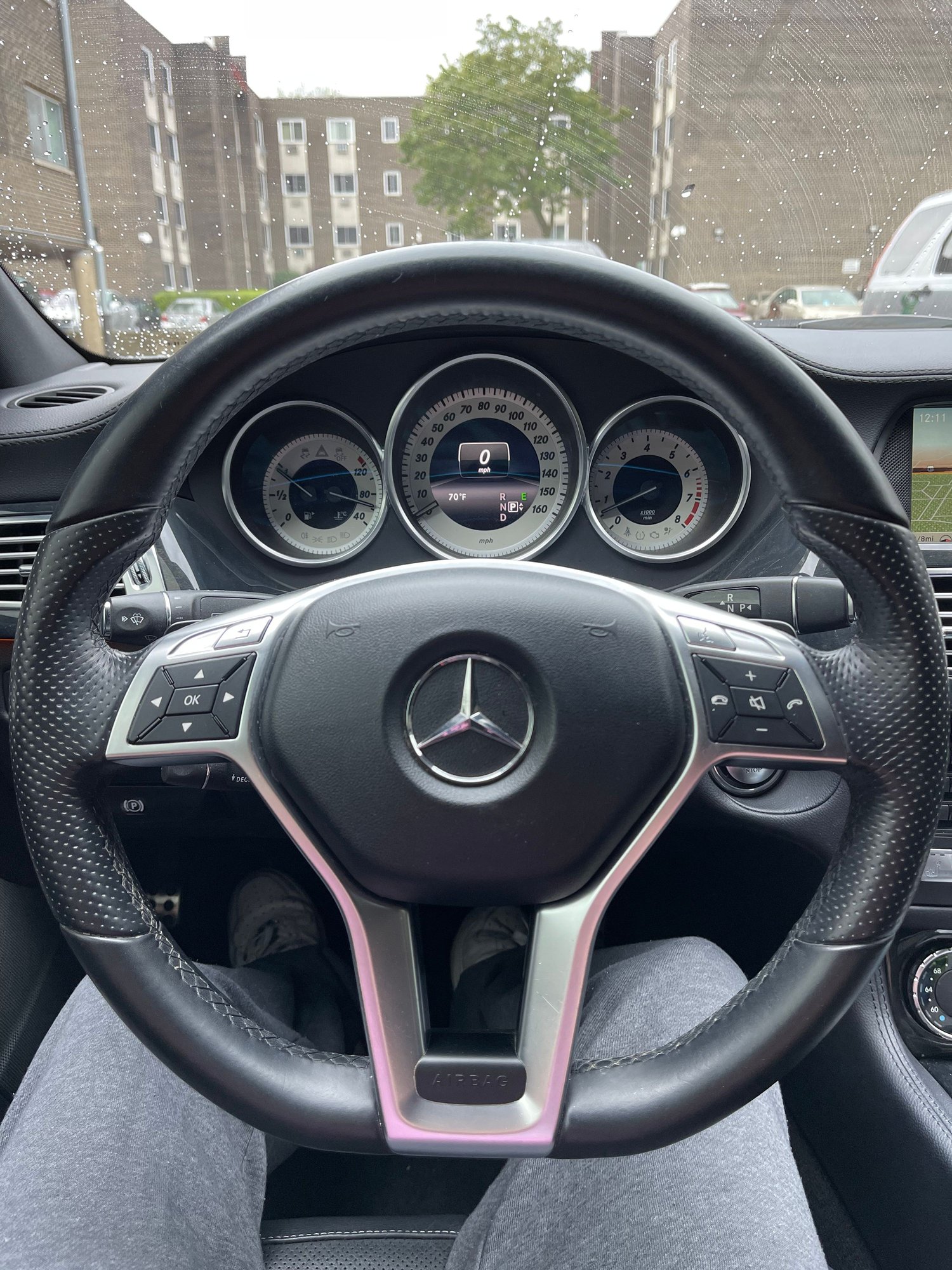 Interior/Upholstery - W218 Amg sport flat bottom steering wheel with paddle shifters - Used - 2006 to 2017 Mercedes-Benz CLS-Class - 2006 to 2017 Mercedes-Benz E-Class - 2008 to 2013 Mercedes-Benz C-Class - Skokie, IL 60076, United States