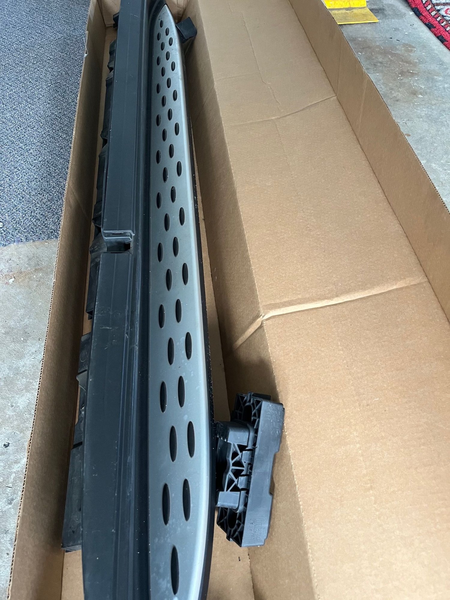 Accessories - GLE 63/43 AMG Coupe Running Boards OEM - Used - 2016 to 2019 Mercedes-Benz GLE63 AMG S - 2016 to 2019 Mercedes-Benz GLC43 AMG - South Windsor, CT 06074, United States