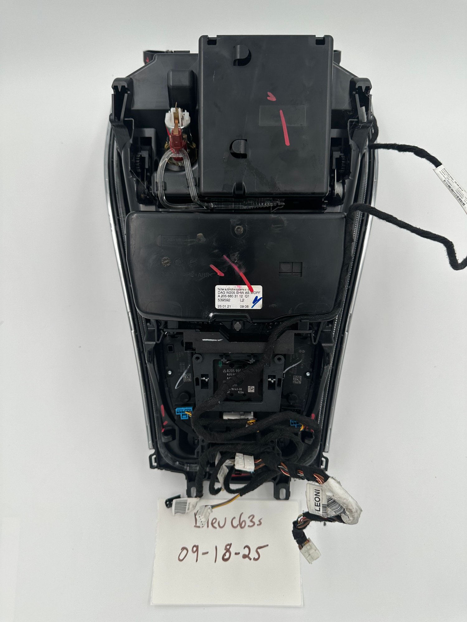 Interior/Upholstery - W205 Mercedes AMG Carbon Fiber Center Console Complete GLC C-Class - Used - 2015 to 2022 Mercedes-Benz C63 AMG S - 2015 to 2022 Mercedes-Benz GLC63 AMG S - Dallas, TX 75088, United States