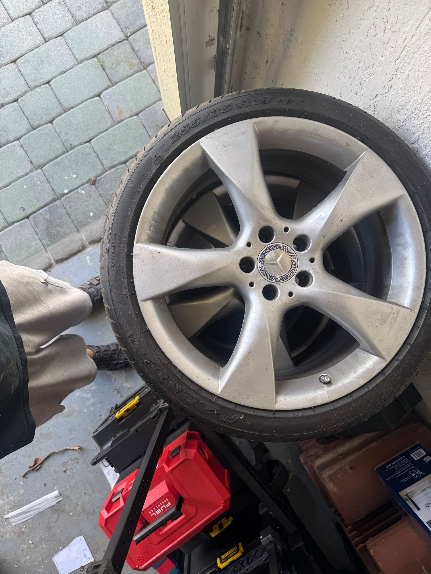 Wheels and Tires/Axles - 19" Mercedes CLS550 SL550 factory OEM SL63 CLS63 CLS400 wheels & tires w218 - Used - -1 to 2026  All Models - Weston, FL 33326, United States