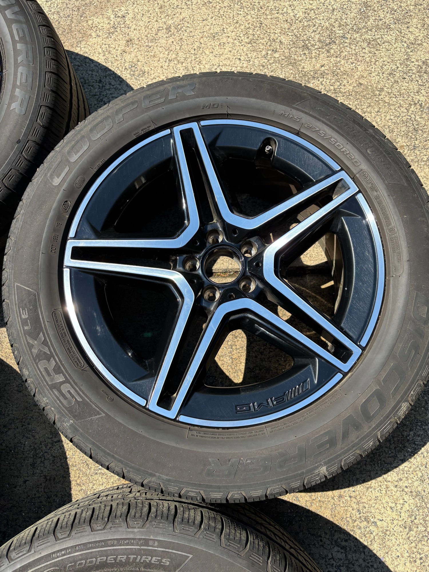 Wheels and Tires/Axles - 5-Spoke AMG Wheels w/ Black Accents 20” - Used - All Years  All Models - Charlotte, NC 28209, United States