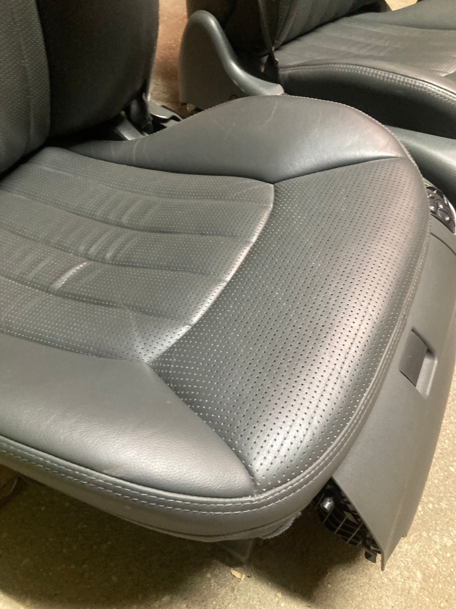 Interior/Upholstery - Sl55 Driver and Passenger Seat - Used - 2002 to 2006 Mercedes-Benz SL55 AMG - Westchester, NY 10710, United States