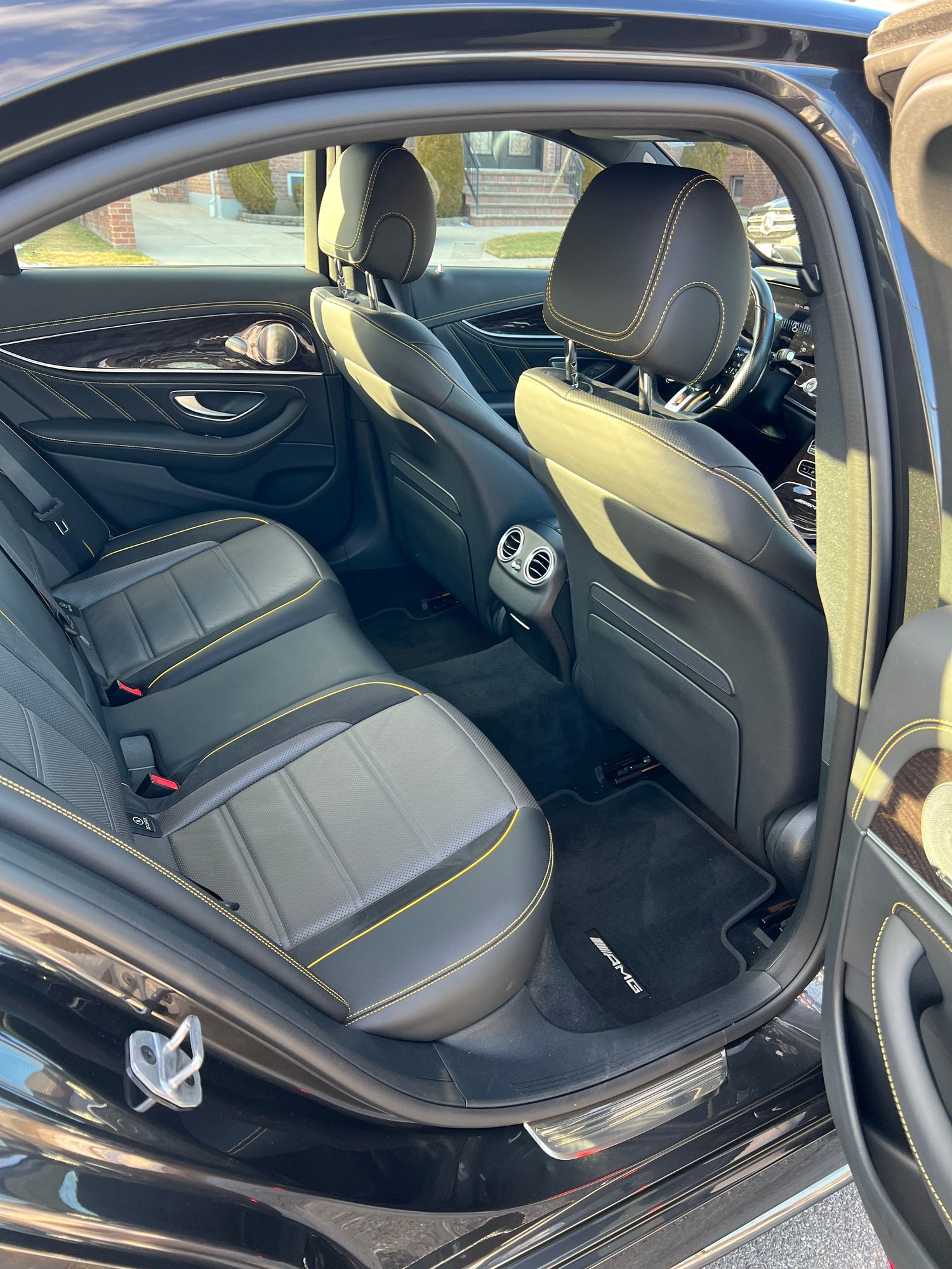 2021 Mercedes-Benz E-Class - 2021 Mercedes AMG E63S For Sale - Used - VIN W1KZF8KB2MA931706 - 8 cyl - AWD - Automatic - Sedan - Gray - Bayside, NY 11360, United States