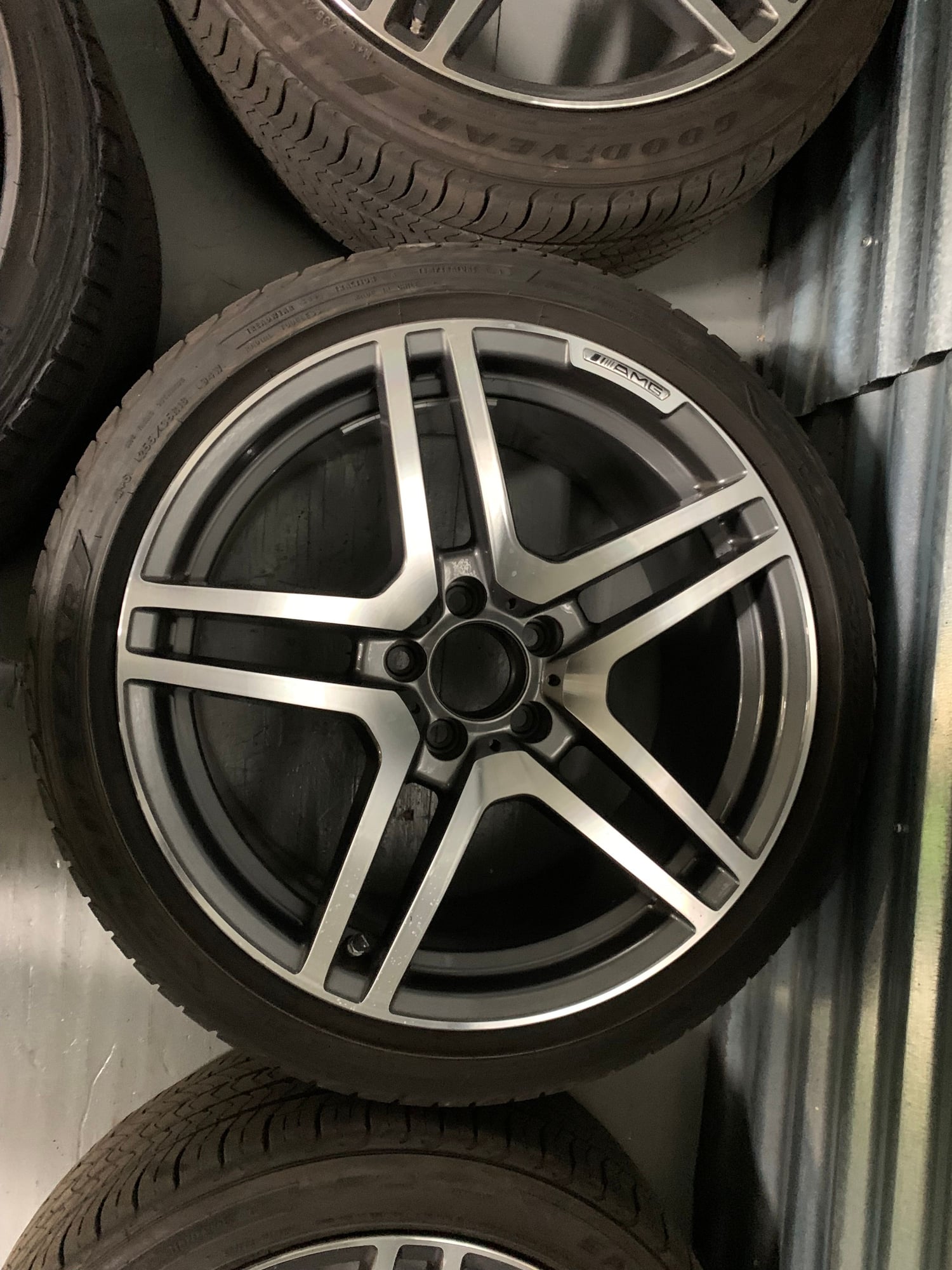 Wheels and Tires/Axles - 18 x8/9 ET35 wheels used less than 75 miles - Used - -1 to 2024  All Models - Yonkers, NY 10701, United States