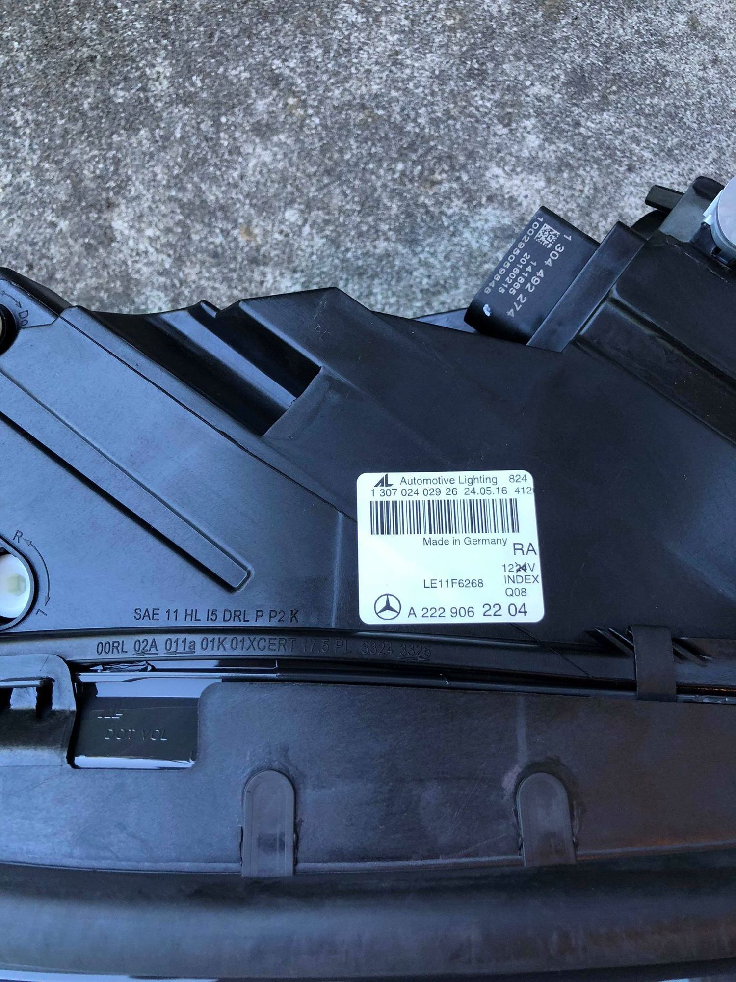 Lights - W222 S-Class Right Headlight Assembly *LIKE NEW* - Used - 2018 to 2019 Mercedes-Benz S550 - Vancouver, BC V3E3M2, Canada