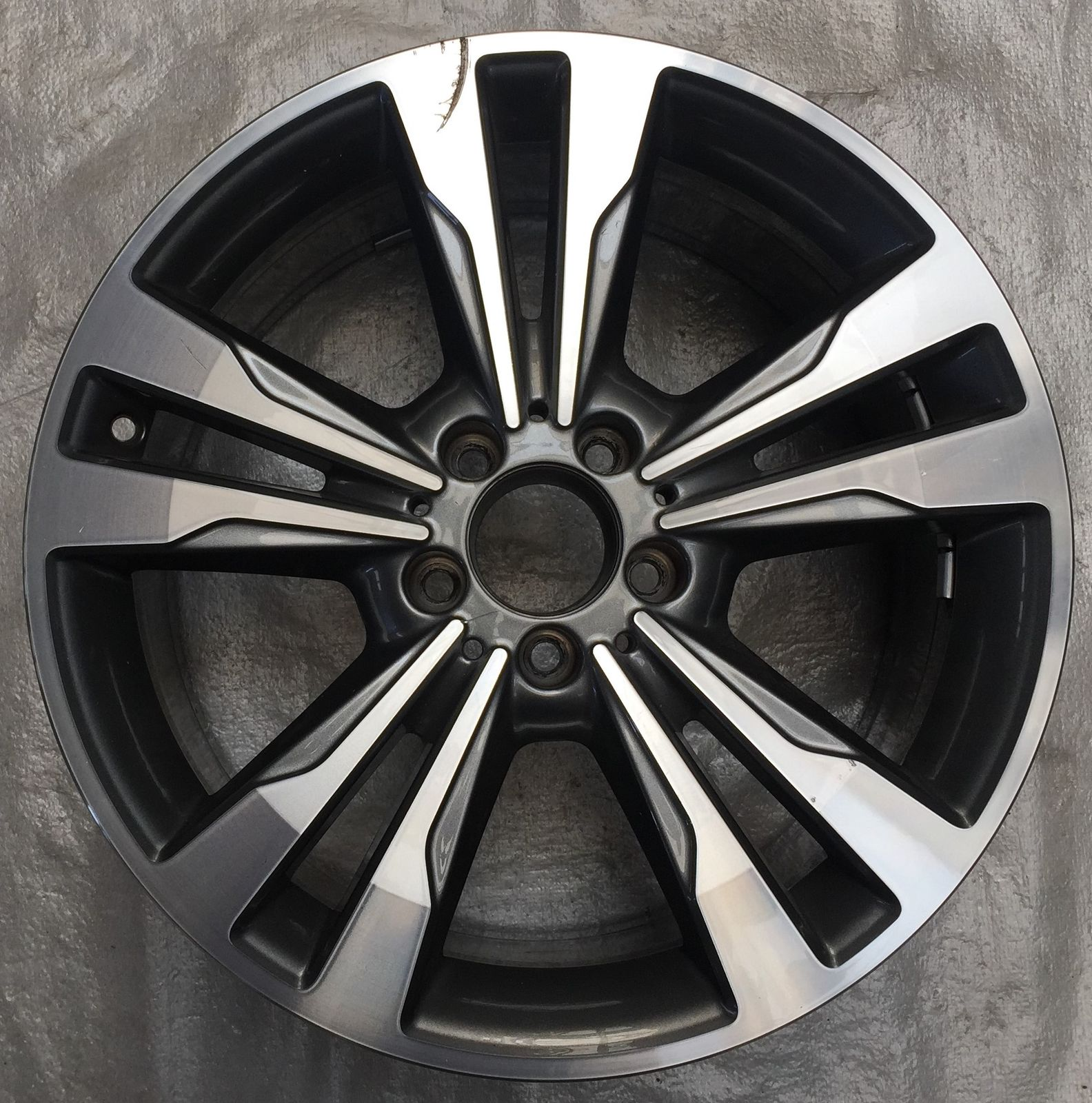 Wheels and Tires/Axles - Wanted:  Stock 18" W212 wheels - Used - Mountain Top, PA 18707, United States