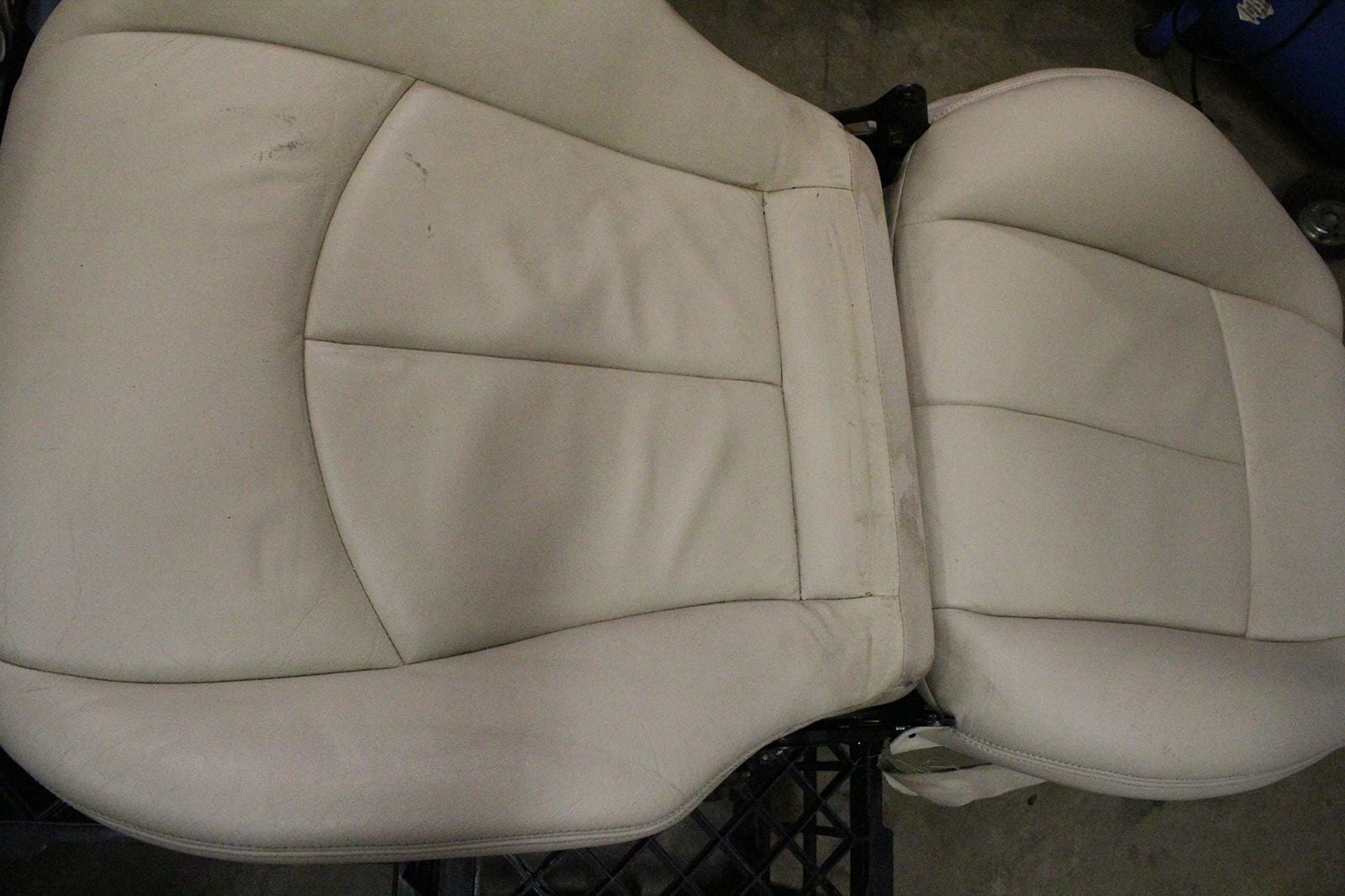06-11 Mercedes W219 CLS500 Rear Left Side Lower Bottom Seat Cushion Black