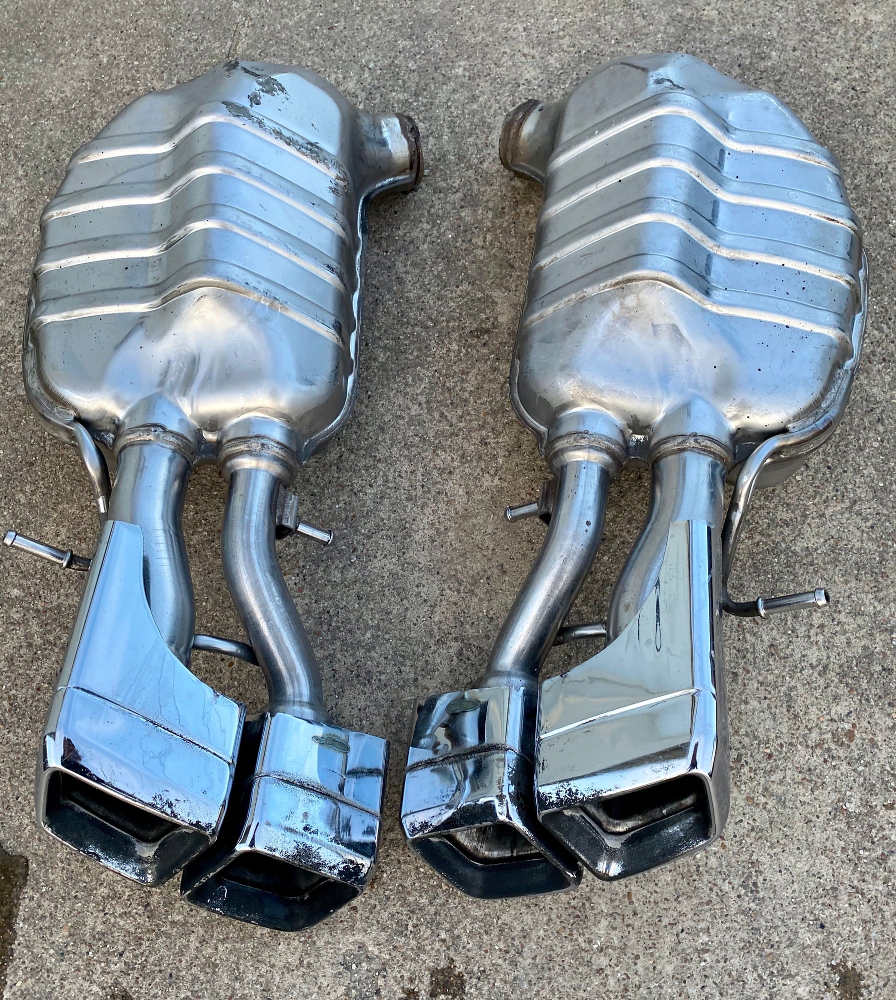 Engine - Exhaust - 2010-2011 W212 E63 AMG MUFFLERS AND TIPS - Used - Keller, TX 76248, United States